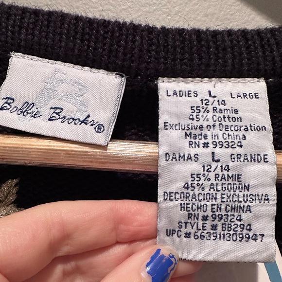 NWT Vintage Bobbie‎ Brooks Black Embroidered Christmas Angels Sweater Vest Large - Picture 3 of 6